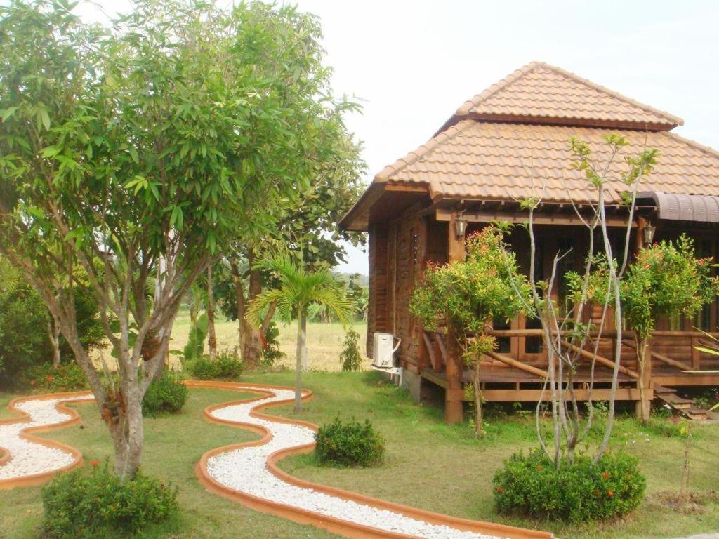 Indie House @ Maerim Chiang Mai Exterior photo